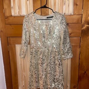 Elegant Sequin Swirl Dress - Gold